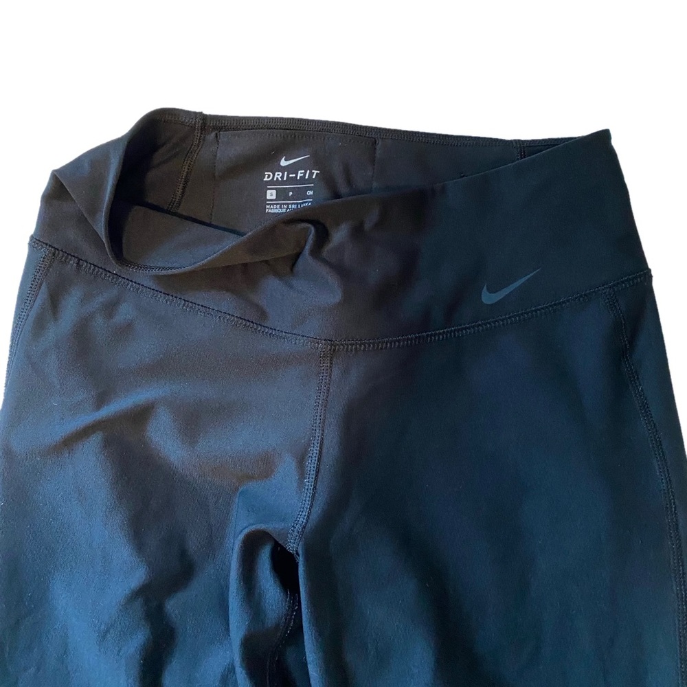 Black Nike Dri-fit leggings- size small